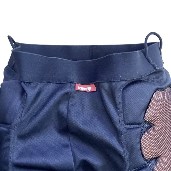 Burton RED Padded Shorts Sports - Youth Small 2010 - Picture 3 of 15